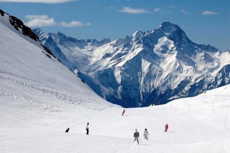 Hotel Eliova Le Chaix Alpe d'Huez Exteriör bild