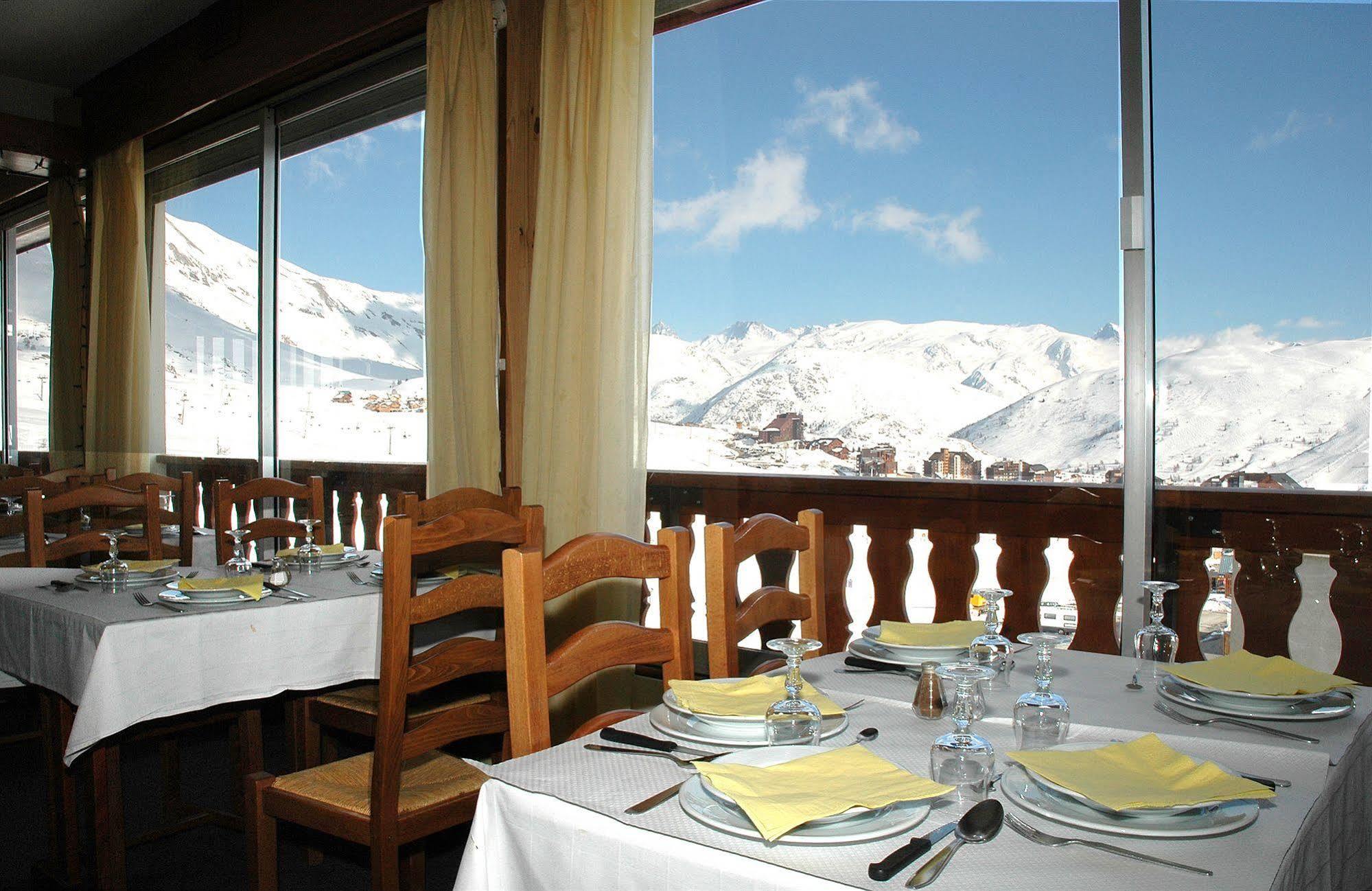 Hotel Eliova Le Chaix Alpe d'Huez Exteriör bild
